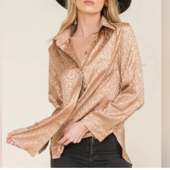 12th tribe Leopard print button down shirt - Picture 1 of 8